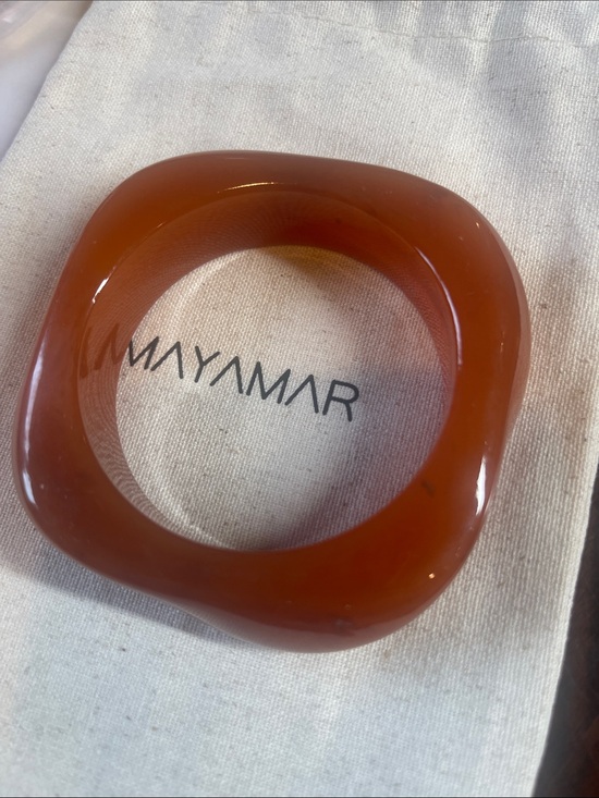 Mayamar Jewelry - Petite Size - Chunky Wavy Resin Bangle Bracelet - Golden Brown by - runs small